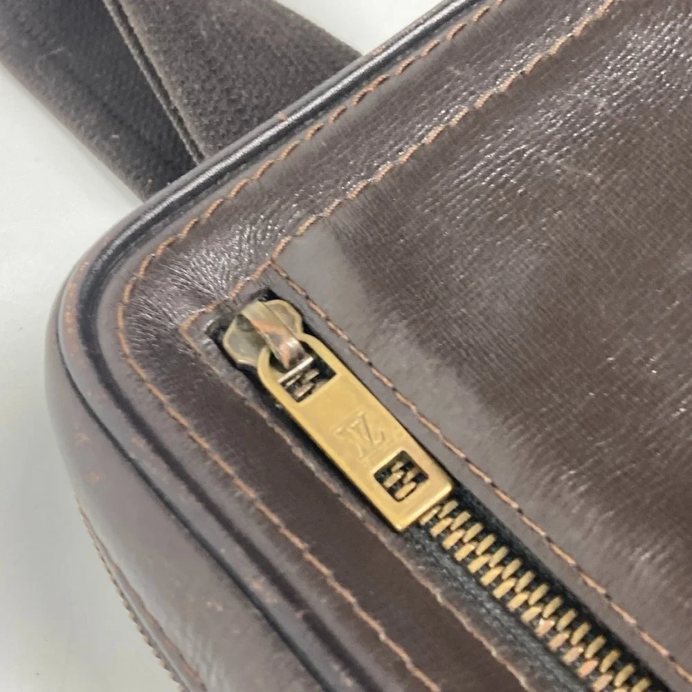 LOUIS VUITTON Brown Leather Hobo Bag